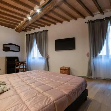 The Rose Apartment *